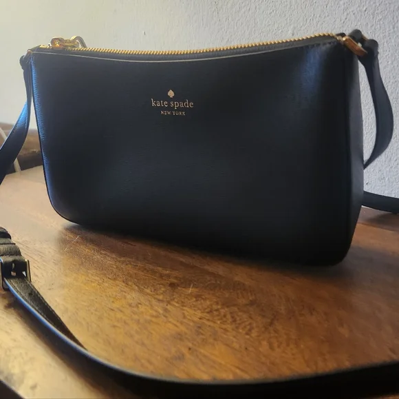 Kate Spade | Ginnie Crossbody - Picture 2 of 14